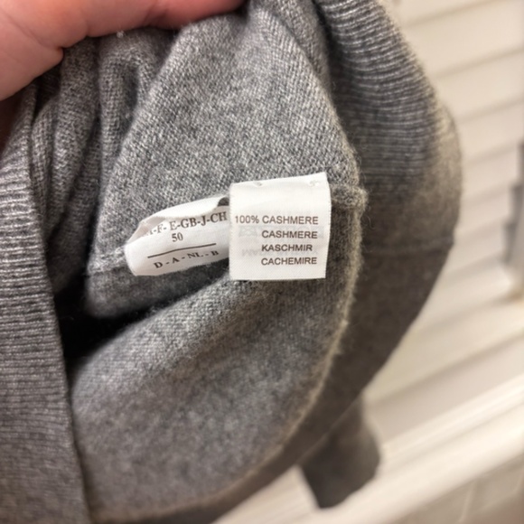 Men's  Bergdorf Goodman 100% Cashmere Made In Italy Sweater - Picture 6 of 8